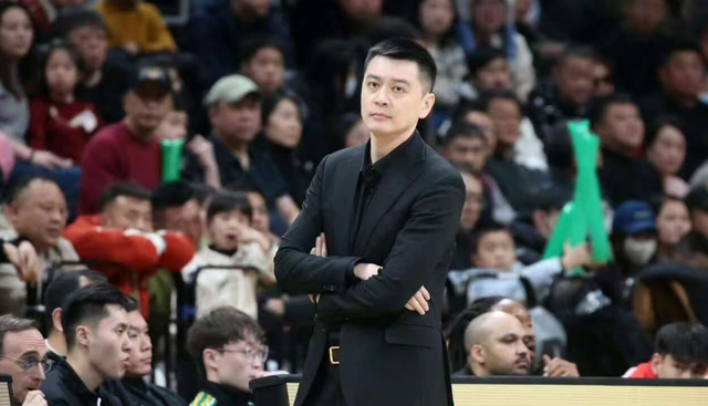 乐鱼体育app下载-辽宁男篮VS新疆！杨鸣输球或下课，威尔斯爆发，央视直播